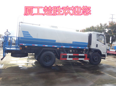 营口市8吨洒水车 城市清洁的得力助手与选购指南